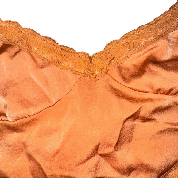 Forever 21 Satin Orange Handkerchief Crop Top | Lace Trim | Size M - Picture 7 of 9